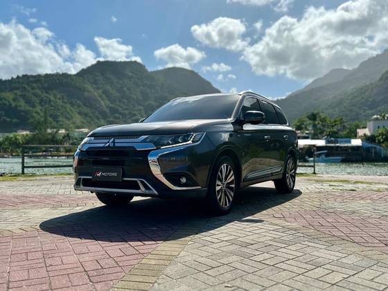 MITSUBISHI OUTLANDER 3.0 MIVEC V6 GASOLINA HPE-S AWD AUTOMÁTICO MITSUBISHI OUTLANDER 3.0 MIVEC V6 GASOLINA HPE-S AWD AUTOMÁTICO